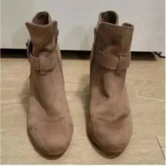 Tan Ankle Boots with Buckle Detail Size 8 - Picture 3 of 5